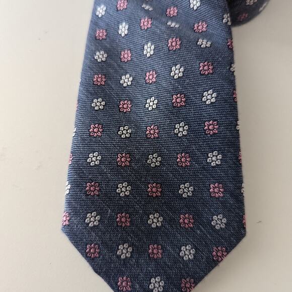 Men's Tommy Hilfiger Skinny Tie White and Pink Daisy Flowers - Picture 5 of 6
